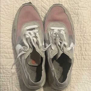 Nike waffle one sneaker. 9.5 Tan